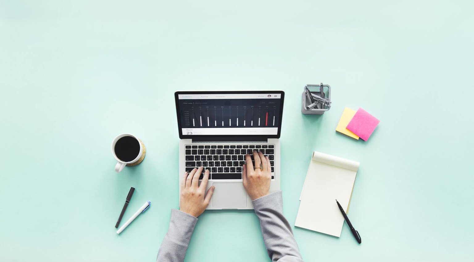 ServiceNow vs Freshdesk Comparison | Help Desk Migration Blog