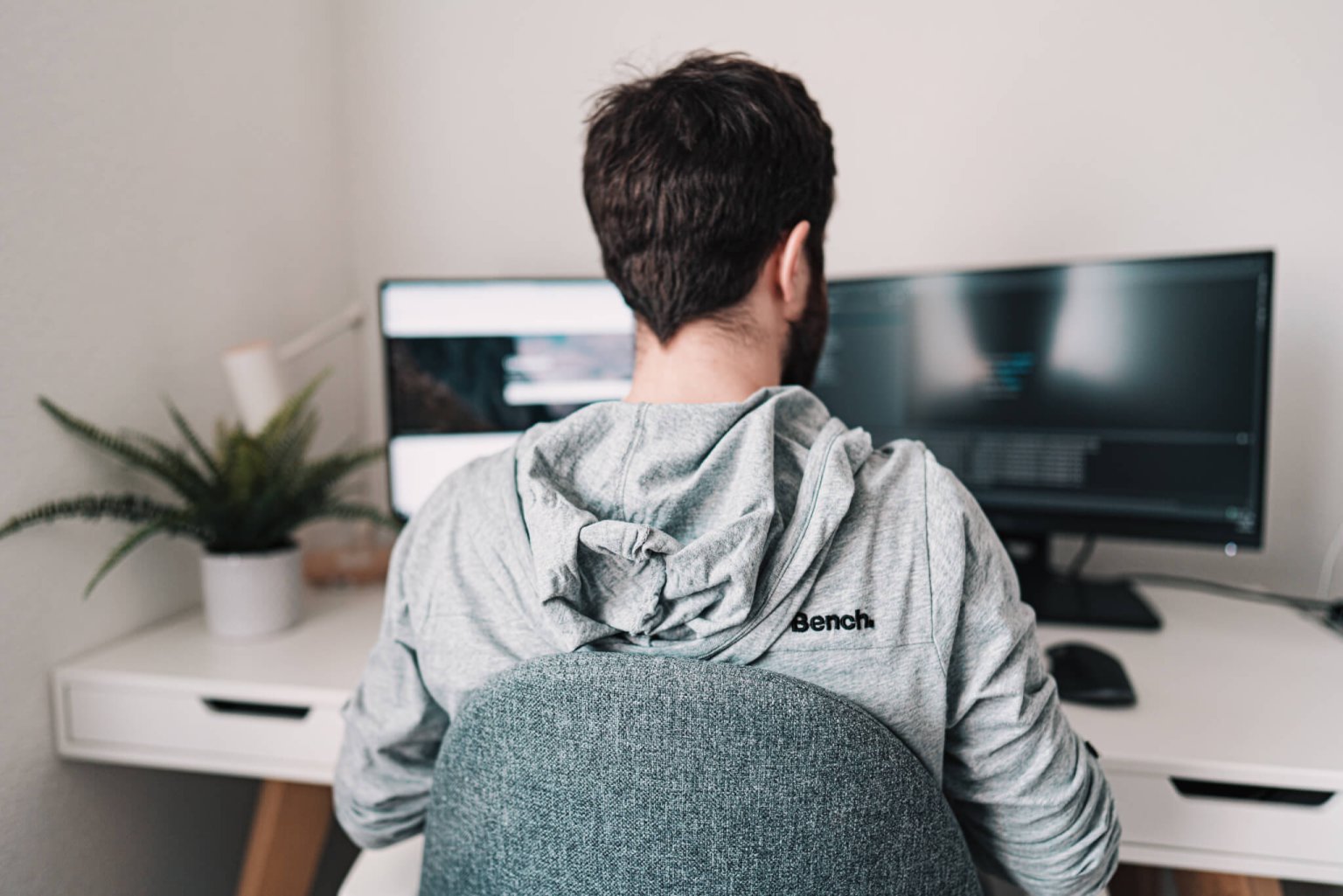 how to migrate data between ServiceNow and Jira Service Management | Help Desk Migration Blog